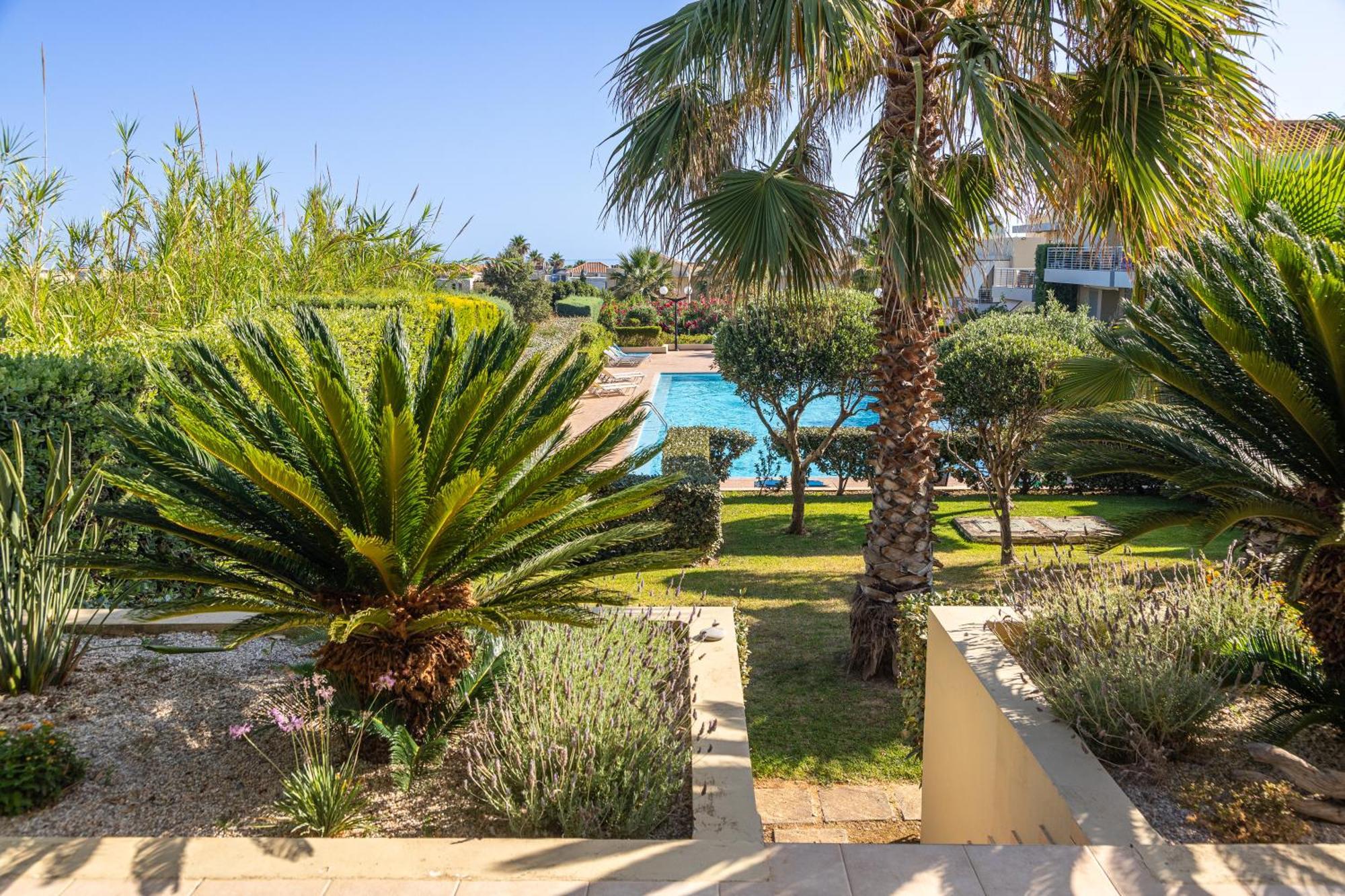 Maleme Yoga Blue Apartment Chania  Exterior photo